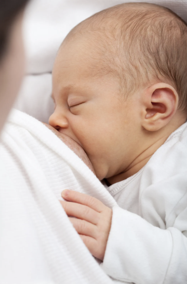 Breastfeeding Positions And Attachment Ask Dadpad Support For New Dads